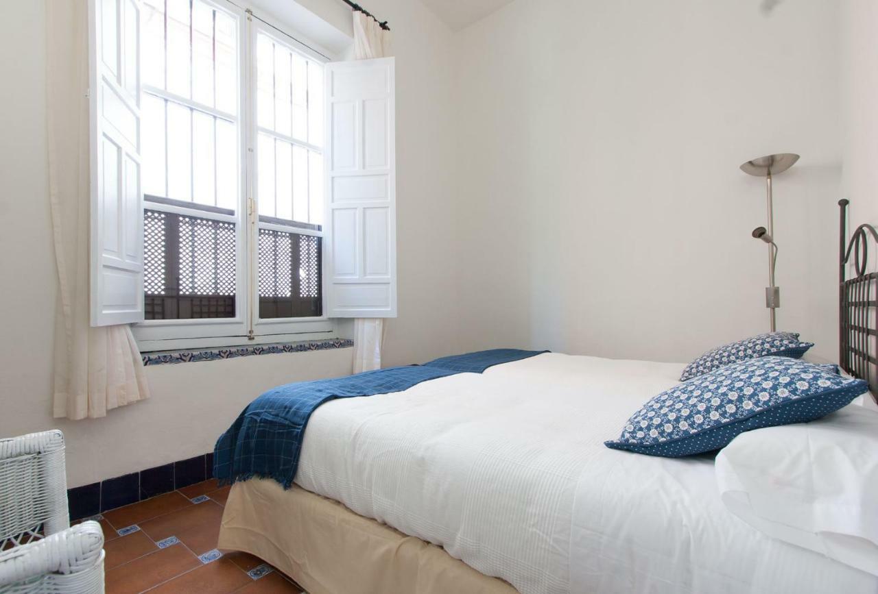 Casa De Tintes Apartment Seville Luaran gambar