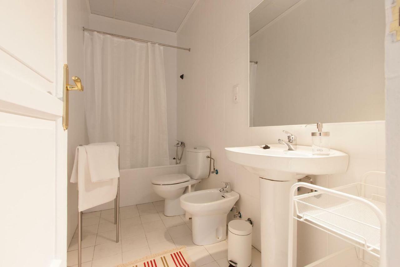 Casa De Tintes Apartment Seville Luaran gambar